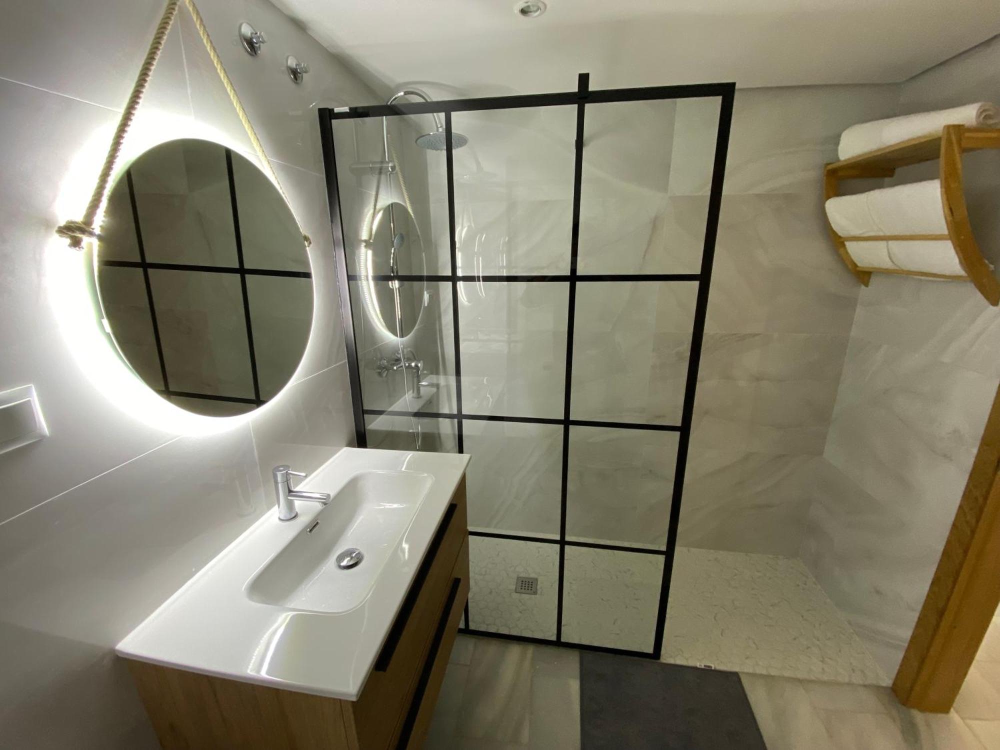 Nomad Stays Milos Y Bali Marbella Luaran gambar